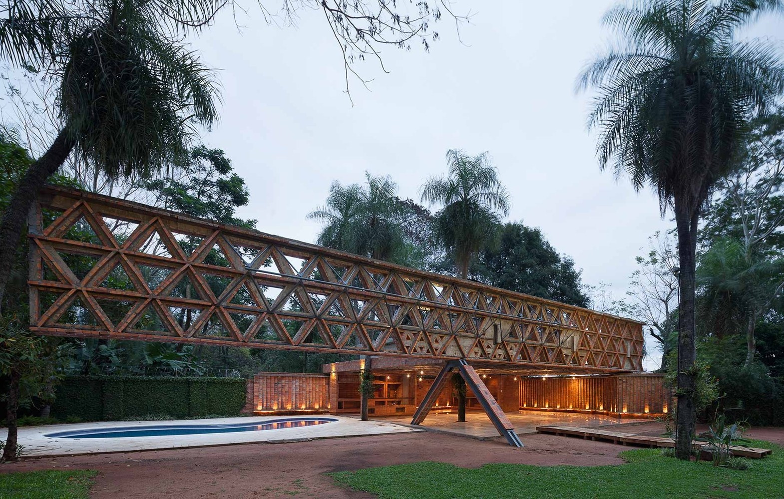 Quincho Tía Coral / Gabinete de Arquitectura. Image © Federico Cairoli